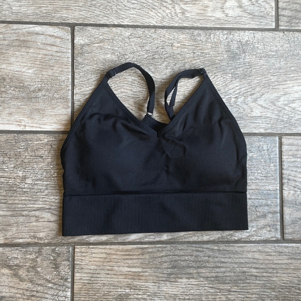 NWT Victoria’s Secret PINK sports bra